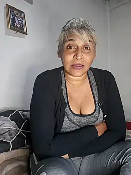 Snapshot of Goodgirlsue_77 chatting on July 2, 2026, 10:27 pm Goodgirlsue 77 online show from July 2, 2026, 10:27 pm