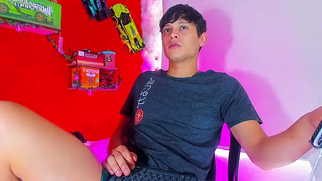 LilOwen  online show from October 2, 2025, 7:32 pm