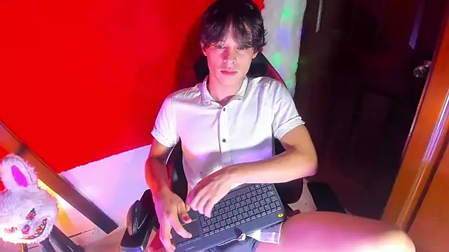 LilOwen  online show from February 1, 2026, 5:22 pm