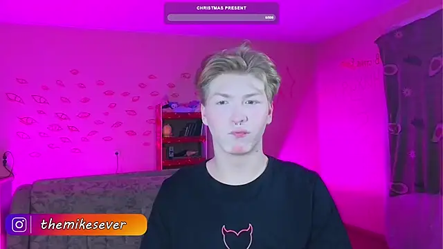 Snapshot of TheMikeSever chatting on December 12, 2024, 12:27 am TheMikeSever online show from December 12, 2024, 12:27 am