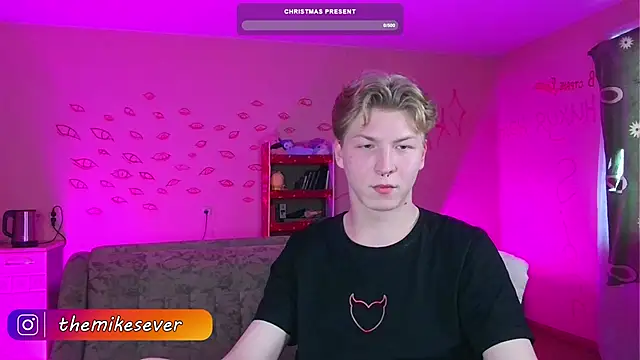 Snapshot of TheMikeSever chatting on December 14, 2024, 7:29 am TheMikeSever online show from December 14, 2024, 7:29 am