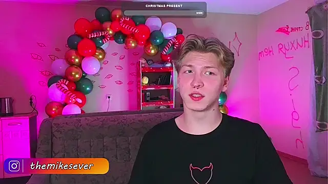 Snapshot of TheMikeSever chatting on December 15, 2024, 7:10 pm TheMikeSever online show from December 15, 2024, 7:10 pm