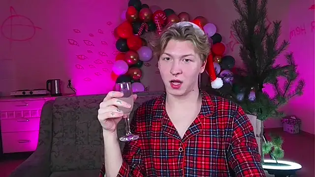 Snapshot of TheMikeSever chatting on December 31, 2024, 5:18 pm TheMikeSever online show from December 31, 2024, 5:18 pm