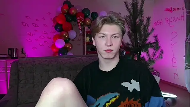 Snapshot of TheMikeSever chatting on January 5, 2025, 9:03 pm TheMikeSever online show from January 5, 2025, 9:03 pm