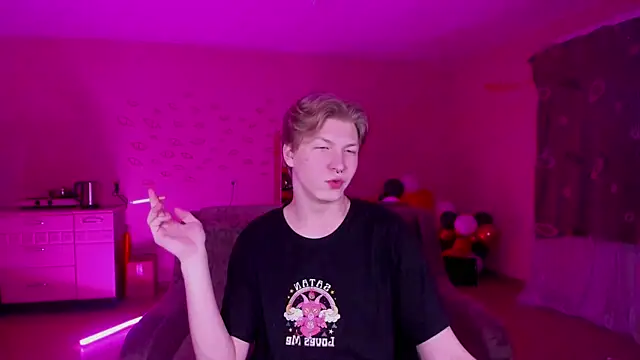 Snapshot of TheMikeSever chatting on January 16, 2025, 8:46 pm TheMikeSever online show from January 16, 2025, 8:46 pm