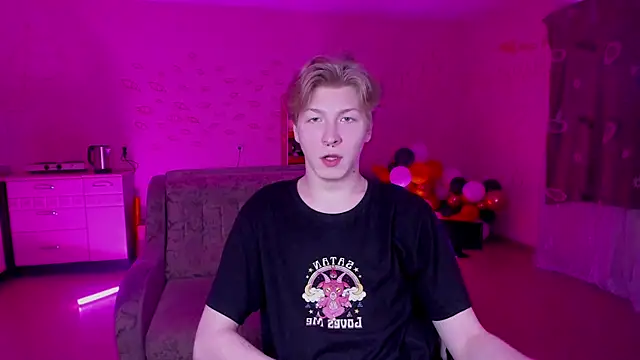 Snapshot of TheMikeSever chatting on January 20, 2025, 5:59 pm TheMikeSever online show from January 20, 2025, 5:59 pm