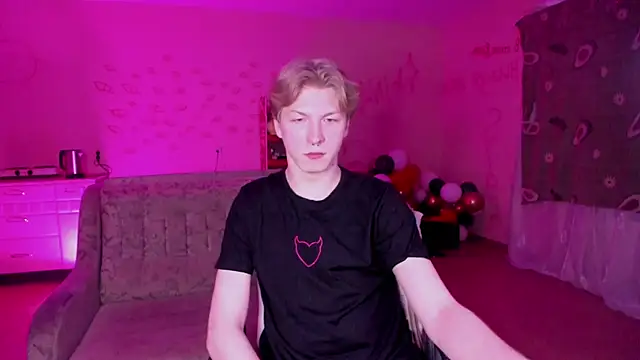 Snapshot of TheMikeSever chatting on January 22, 2025, 6:20 pm TheMikeSever online show from January 22, 2025, 6:20 pm