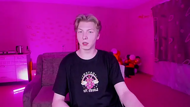 Snapshot of TheMikeSever chatting on January 24, 2025, 4:39 pm TheMikeSever online show from January 24, 2025, 4:39 pm