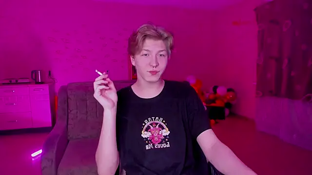 Snapshot of TheMikeSever chatting on January 28, 2025, 8:04 pm TheMikeSever online show from January 28, 2025, 8:04 pm