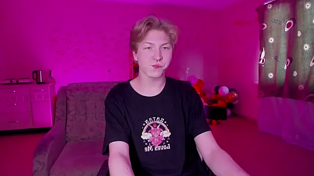 Snapshot of TheMikeSever chatting on January 29, 2025, 5:30 am TheMikeSever online show from January 29, 2025, 5:30 am