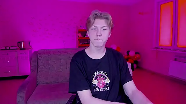 Snapshot of TheMikeSever chatting on January 30, 2025, 6:46 am TheMikeSever online show from January 30, 2025, 6:46 am