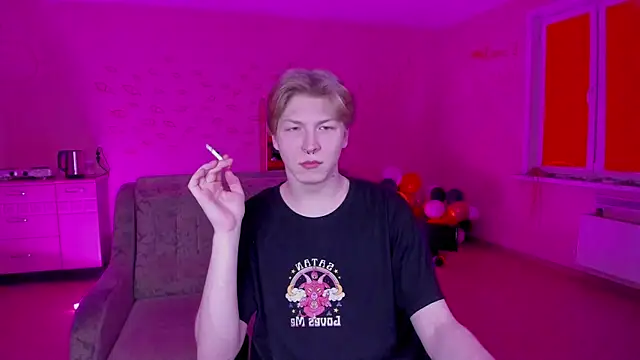 Snapshot of TheMikeSever chatting on February 7, 2025, 4:56 pm TheMikeSever online show from February 7, 2025, 4:56 pm