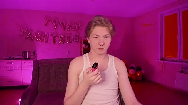 Snapshot of TheMikeSever chatting on February 19, 2025, 12:14 am TheMikeSever online show from February 19, 2025, 12:14 am