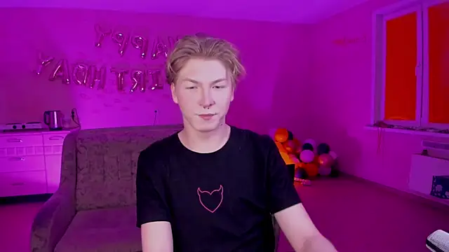 Snapshot of TheMikeSever chatting on February 21, 2025, 5:20 pm TheMikeSever online show from February 21, 2025, 5:20 pm