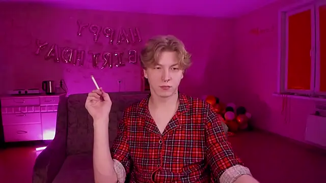 Snapshot of TheMikeSever chatting on February 23, 2025, 7:07 pm TheMikeSever online show from February 23, 2025, 7:07 pm