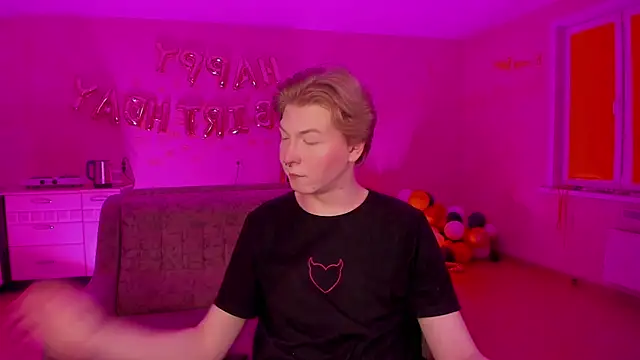 Snapshot of TheMikeSever chatting on February 27, 2025, 5:58 pm TheMikeSever online show from February 27, 2025, 5:58 pm