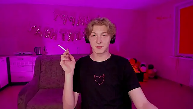 Snapshot of TheMikeSever chatting on March 5, 2025, 5:08 pm TheMikeSever online show from March 5, 2025, 5:08 pm