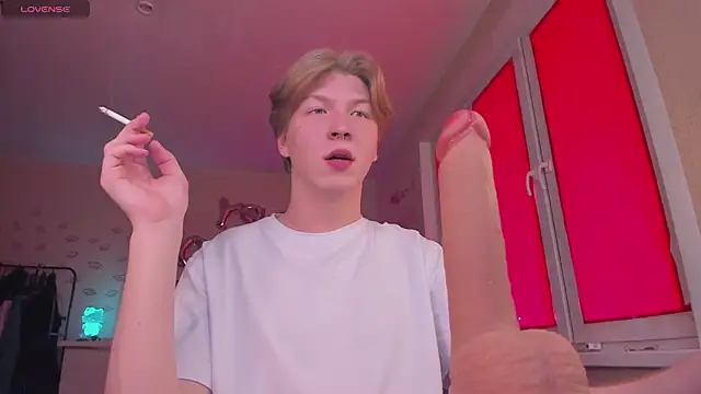 Snapshot of TheMikeSever chatting on October 5, 2025, 7:07 am TheMikeSever online show from October 5, 2025, 7:07 am