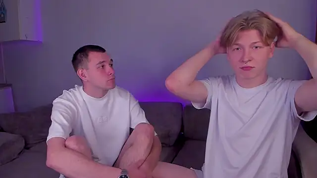 Snapshot of TheMikeSever chatting on October 27, 2025, 10:08 am TheMikeSever online show from October 27, 2025, 10:08 am