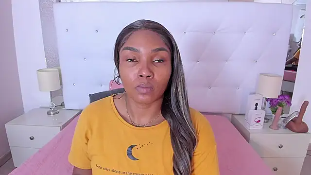 Snapshot of Isla_Scott chatting on February 18, 2026, 11:28 am Isla Scott online show from February 18, 2026, 11:28 am