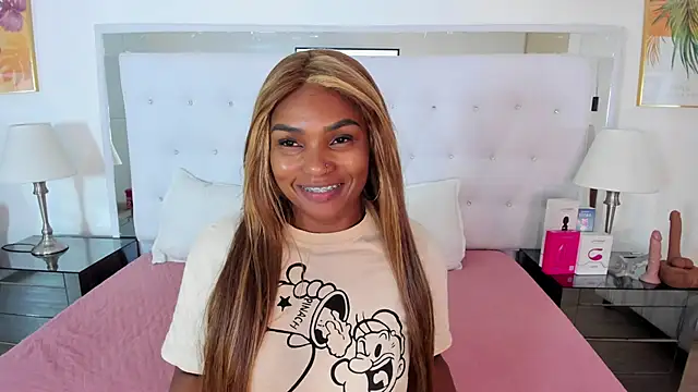 Isla Scott online show from March 22, 2026, 11:24 am