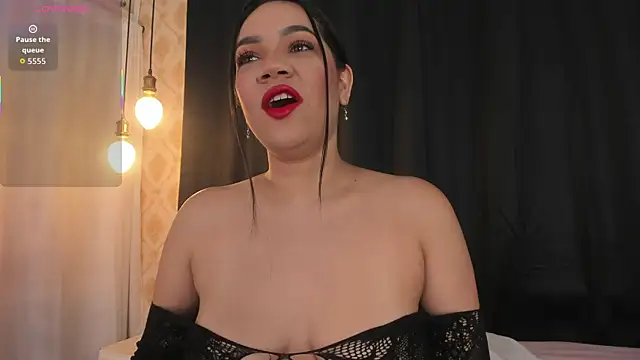 CherylFoster online show from November 6, 2025, 8:21 pm