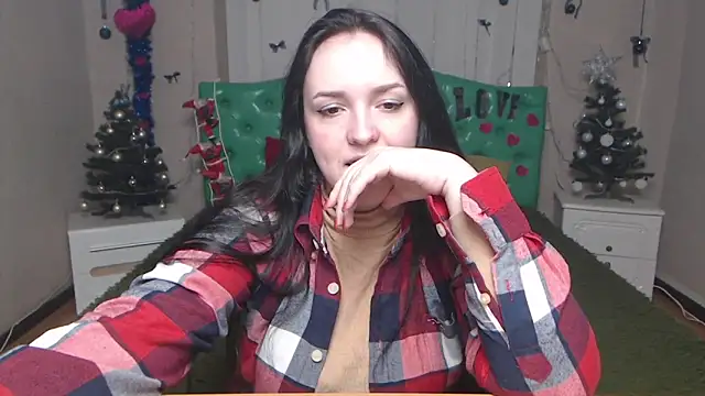 IsabelBlackberry online show from December 21, 2025, 6:09 am