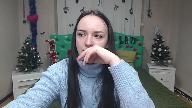 IsabelBlackberry online show from December 22, 2025, 6:10 am