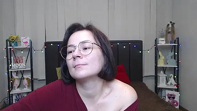 MarieSho online show from February 3, 2025, 1:19 pm