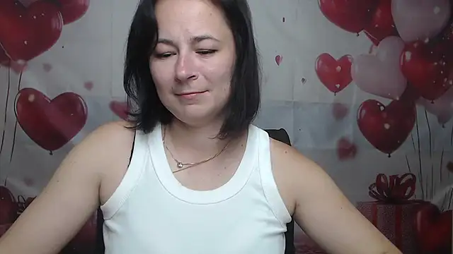 MarieSho online show from July 6, 2026, 5:04 pm