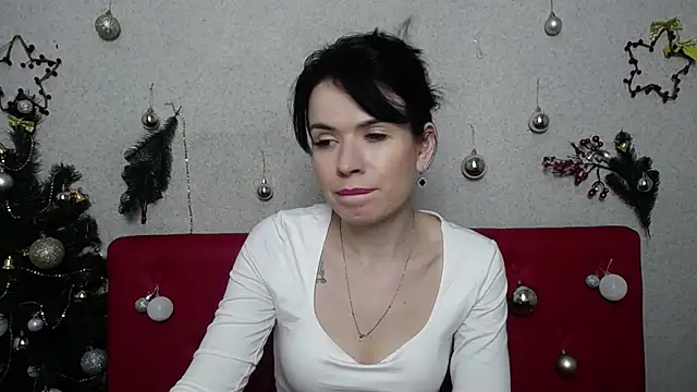 JasmineKouch online show from December 30, 2024, 3:36 am