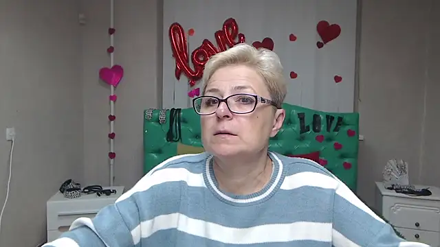 EmiliaGree online show from October 1, 2025, 5:19 pm