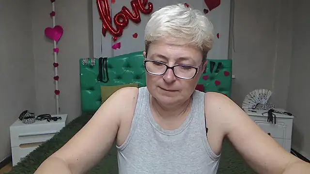 EmiliaGree online show from October 11, 2025, 5:17 am