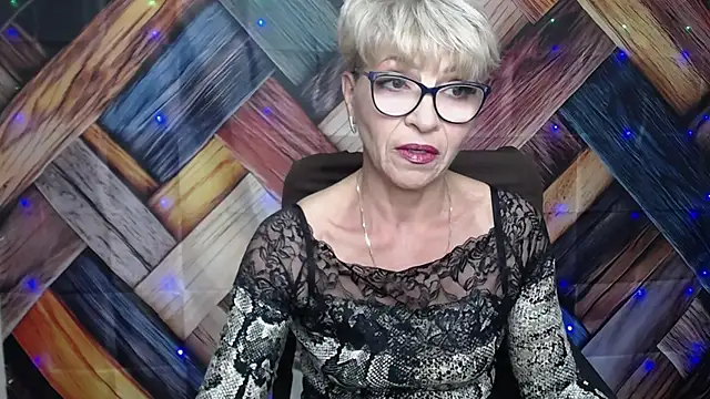 EllaBonito online show from September 28, 2025, 11:04 am