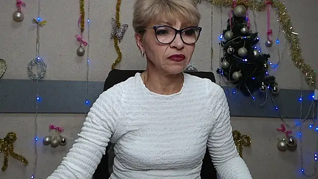 EllaBonito online show from January 12, 2026, 6:40 am