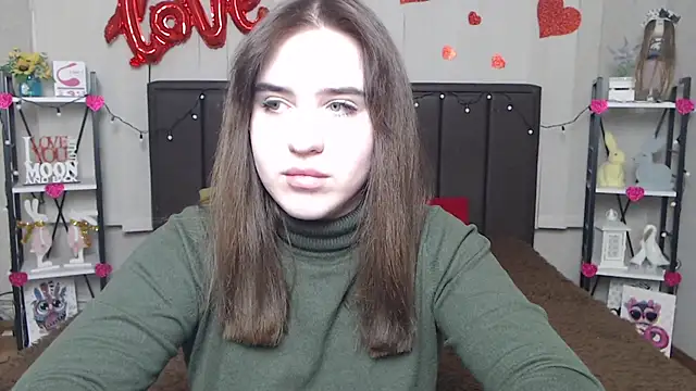 LauraHlot online show from February 20, 2025, 9:42 pm