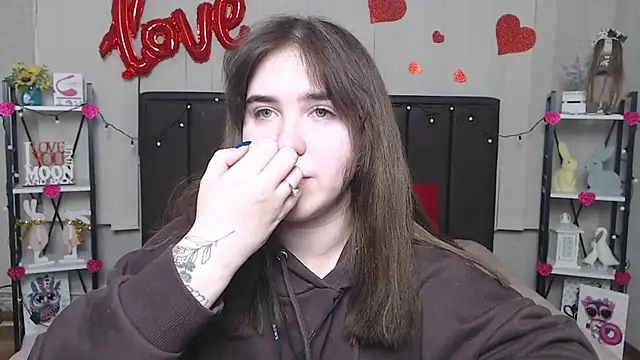 LauraHlot online show from February 25, 2025, 3:31 am