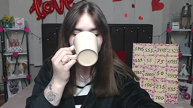 LauraHlot online show from March 16, 2025, 9:16 pm