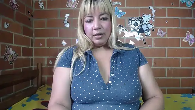 jones-scarlet online show from October 22, 2025, 1:11 pm