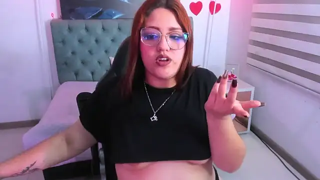 Camiila Osorio online show from February 25, 2025, 6:47 am