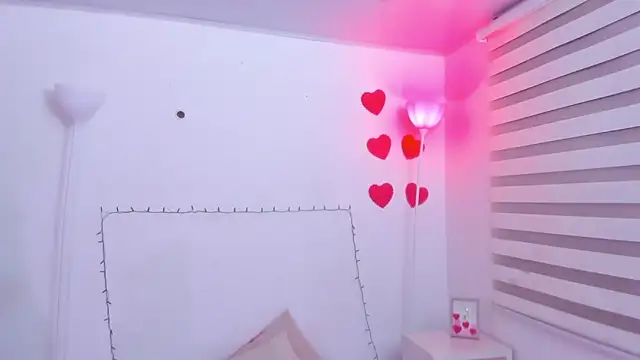 Camiila Osorio online show from March 18, 2025, 3:42 am