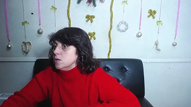 LuciaMii online show from December 27, 2024, 6:10 pm