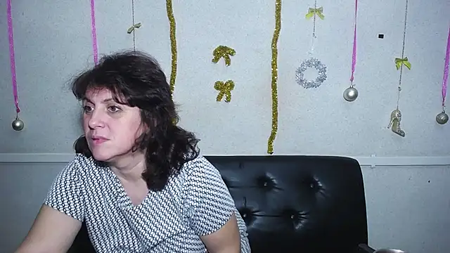 LuciaMii online show from January 12, 2025, 9:08 pm