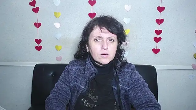 LuciaMii online show from February 5, 2025, 6:02 am