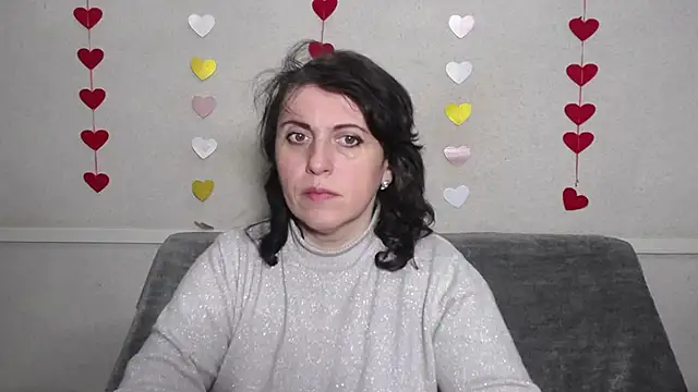 LuciaMii online show from February 16, 2025, 6:10 am