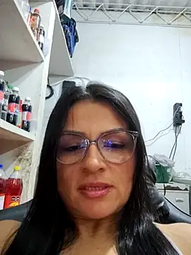 Linda Lars online show from March 3, 2026, 2:07 am