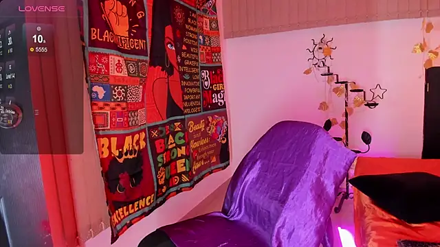 Snapshot of KenyaMystic chatting on December 31, 2024, 5:33 am KenyaMystic online show from December 31, 2024, 5:33 am