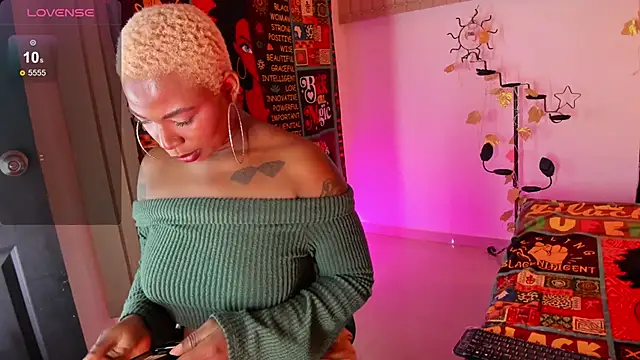 Snapshot of KenyaMystic chatting on January 21, 2025, 12:57 am KenyaMystic online show from January 21, 2025, 12:57 am