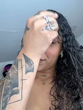 MarieLeon online show from January 9, 2026, 7:37 pm