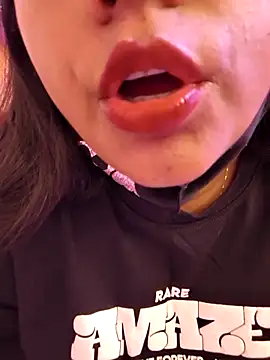 nisha baby2 online show from November 13, 2025, 8:24 am